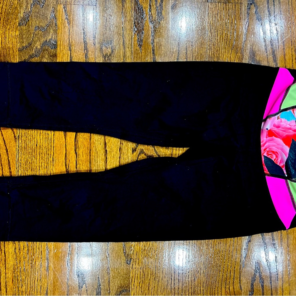 Lululemon girls size 6 athletic leggings